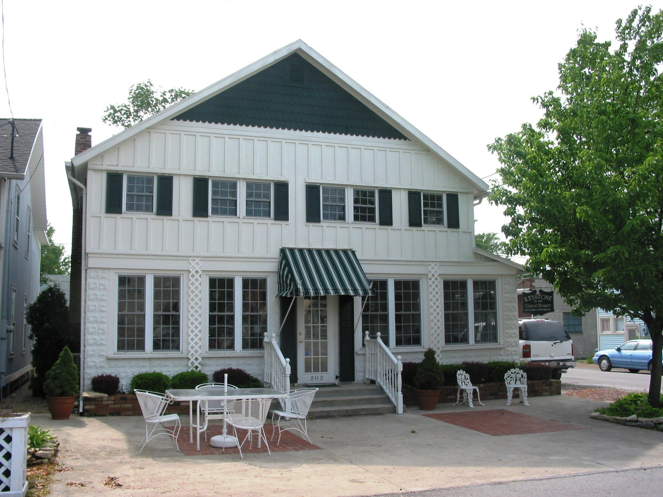 keystoneguesthousecorrected.jpg